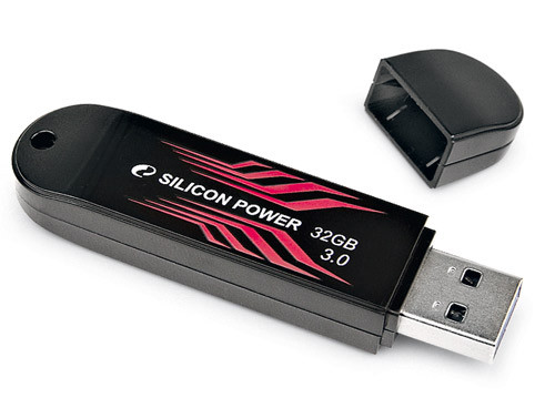 Флэш-диск Silicon Power 32GB USB 3.0 Blaze B10 термочувствит. черный